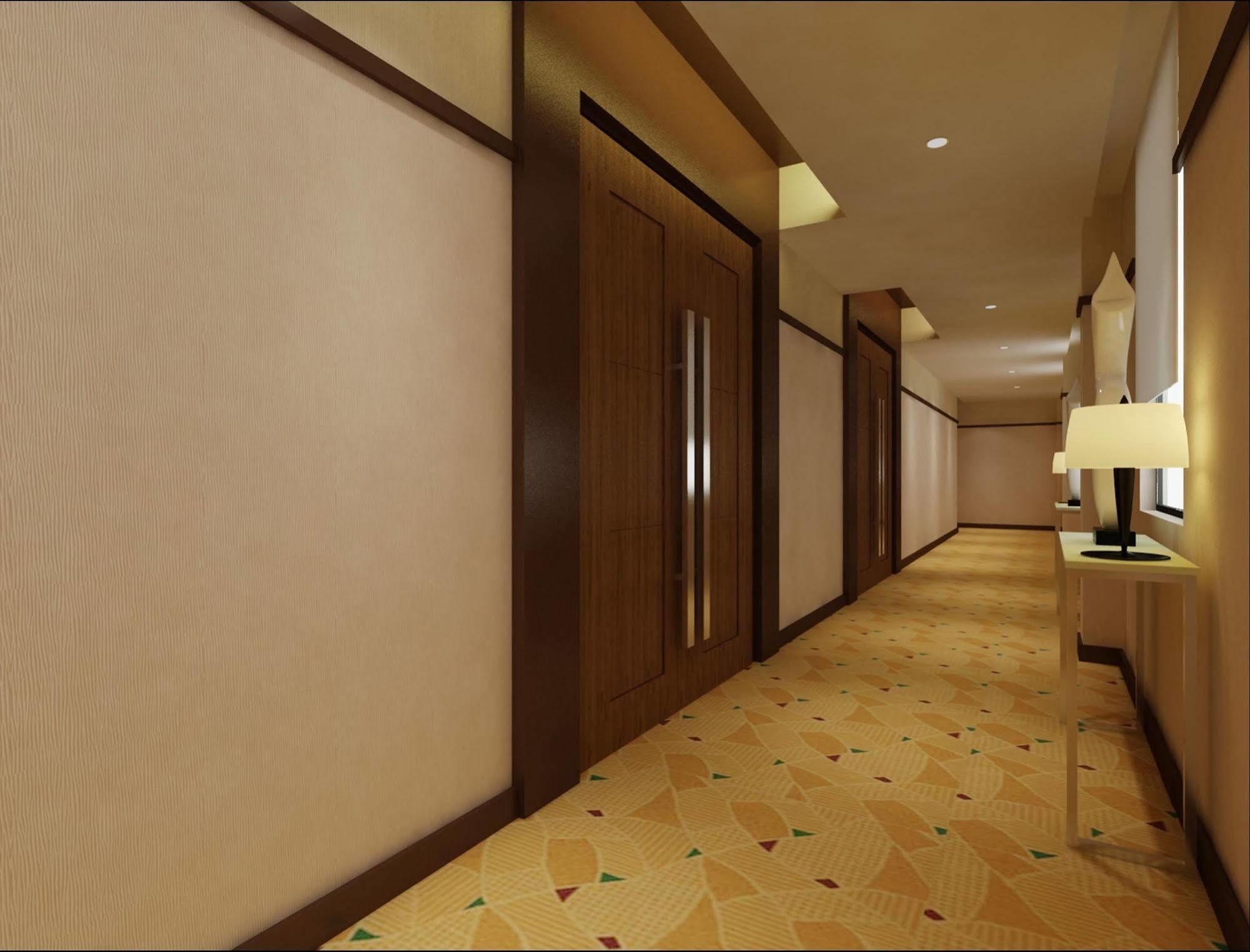 Hallmark Crown Hotel Malacca Екстер'єр фото